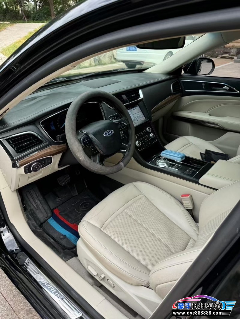 17年福特金牛座轿车抵押车出售