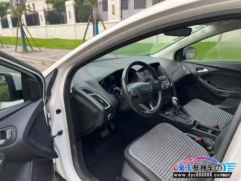 18年福特福克斯轿车抵押车出售