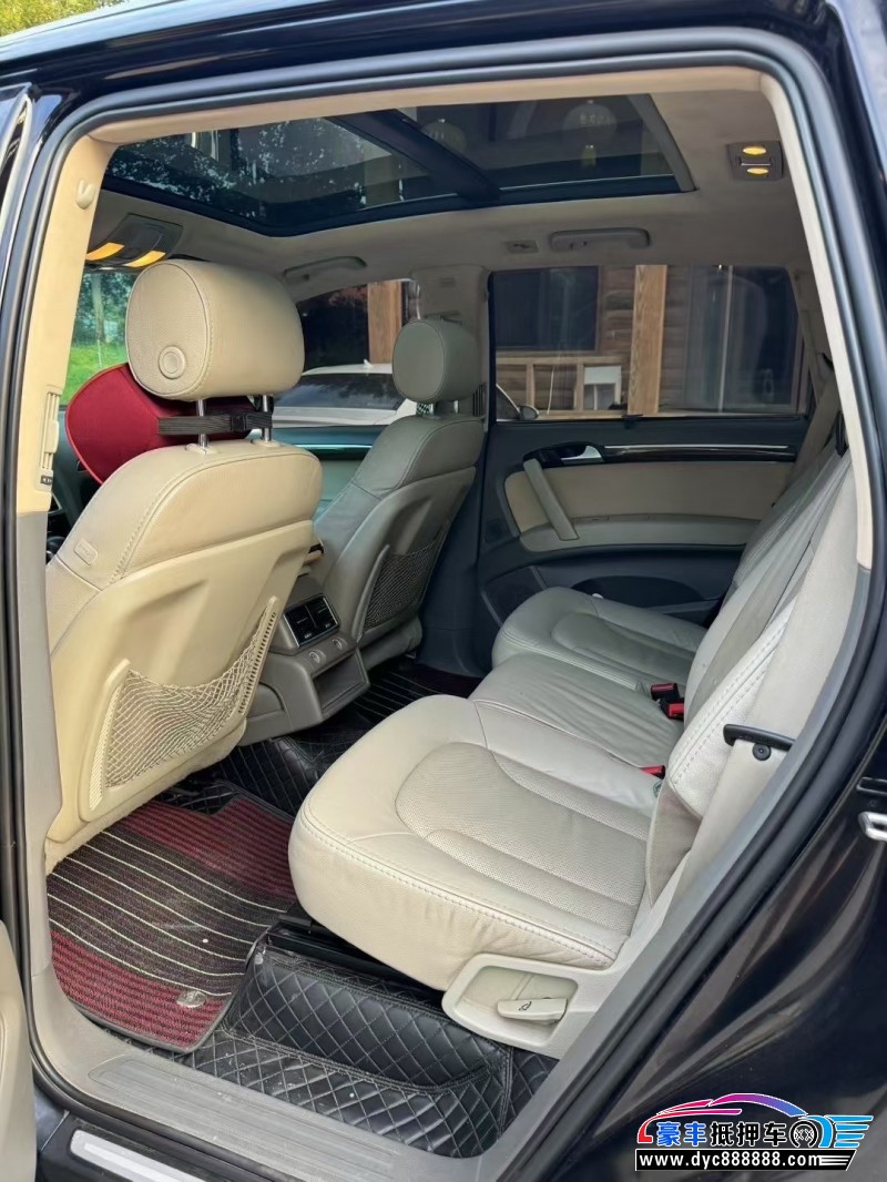 11年奥迪Q7轿车抵押车出售