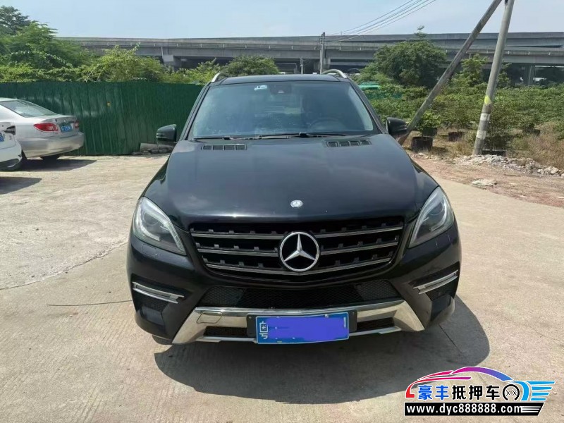 12年奔驰ML轿车抵押车出售