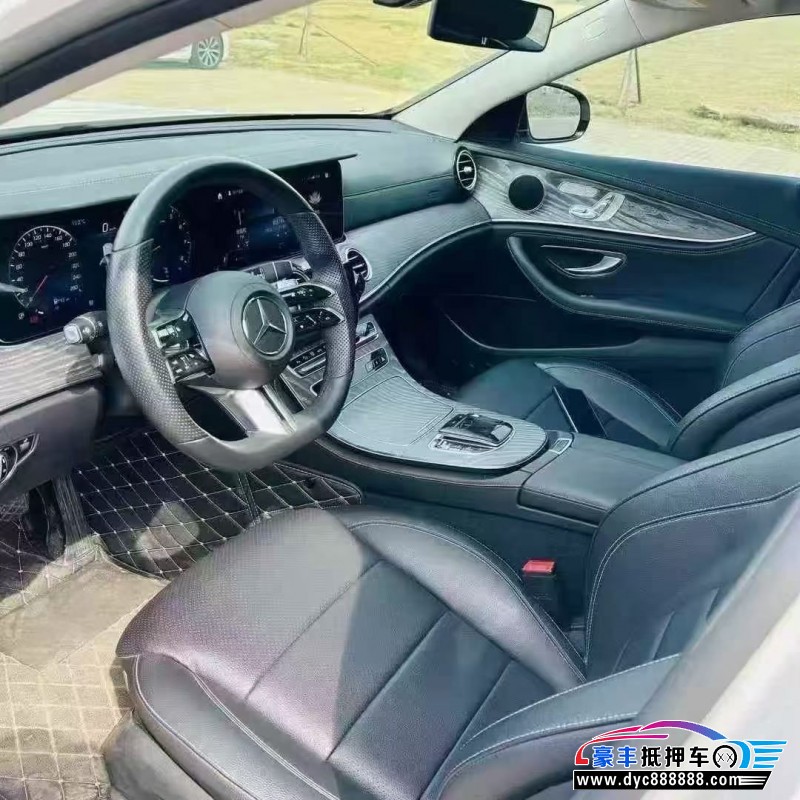 22年奔驰E轿车抵押车出售