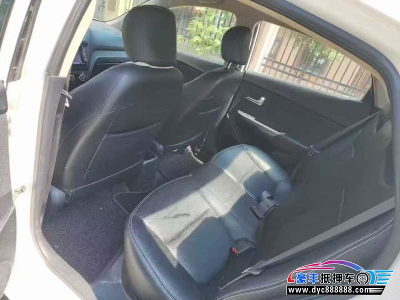 16年起亚K2轿车抵押车出售