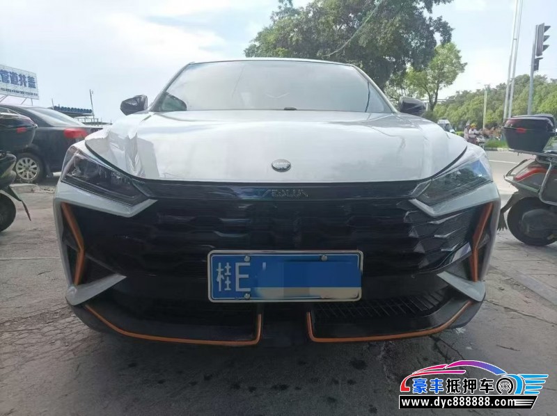 24年东风风神奕炫轿车抵押车出售