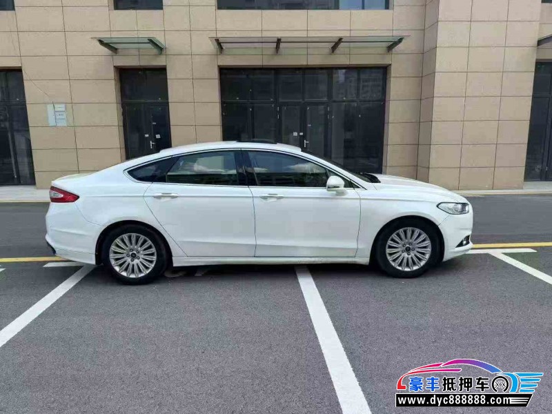 15年福特蒙迪欧轿车抵押车出售