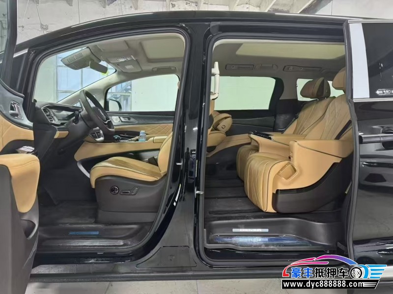 25年腾势D9轿车抵押车出售