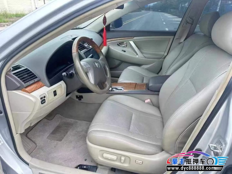 09年丰田凯美瑞轿车抵押车出售