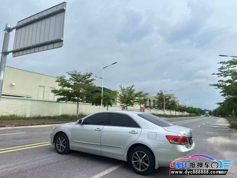 09年丰田凯美瑞轿车抵押车出售