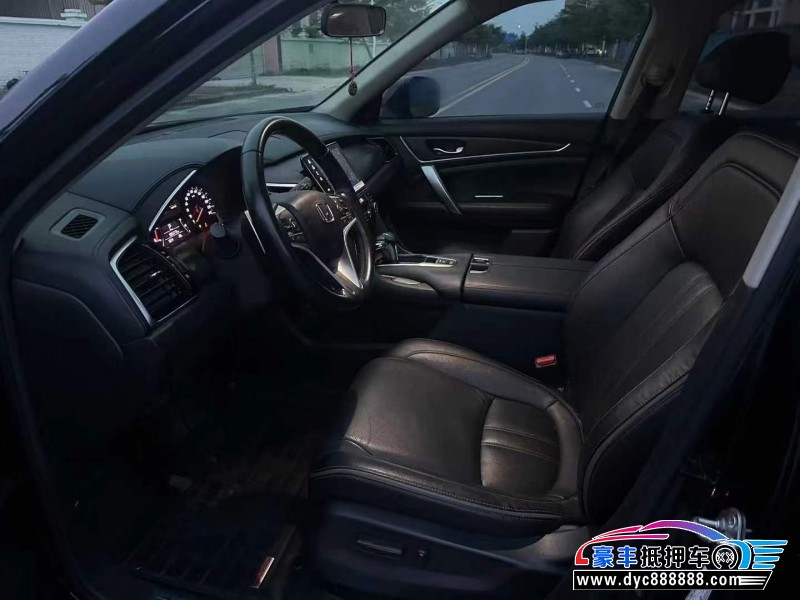 21年本田冠道轿车抵押车出售