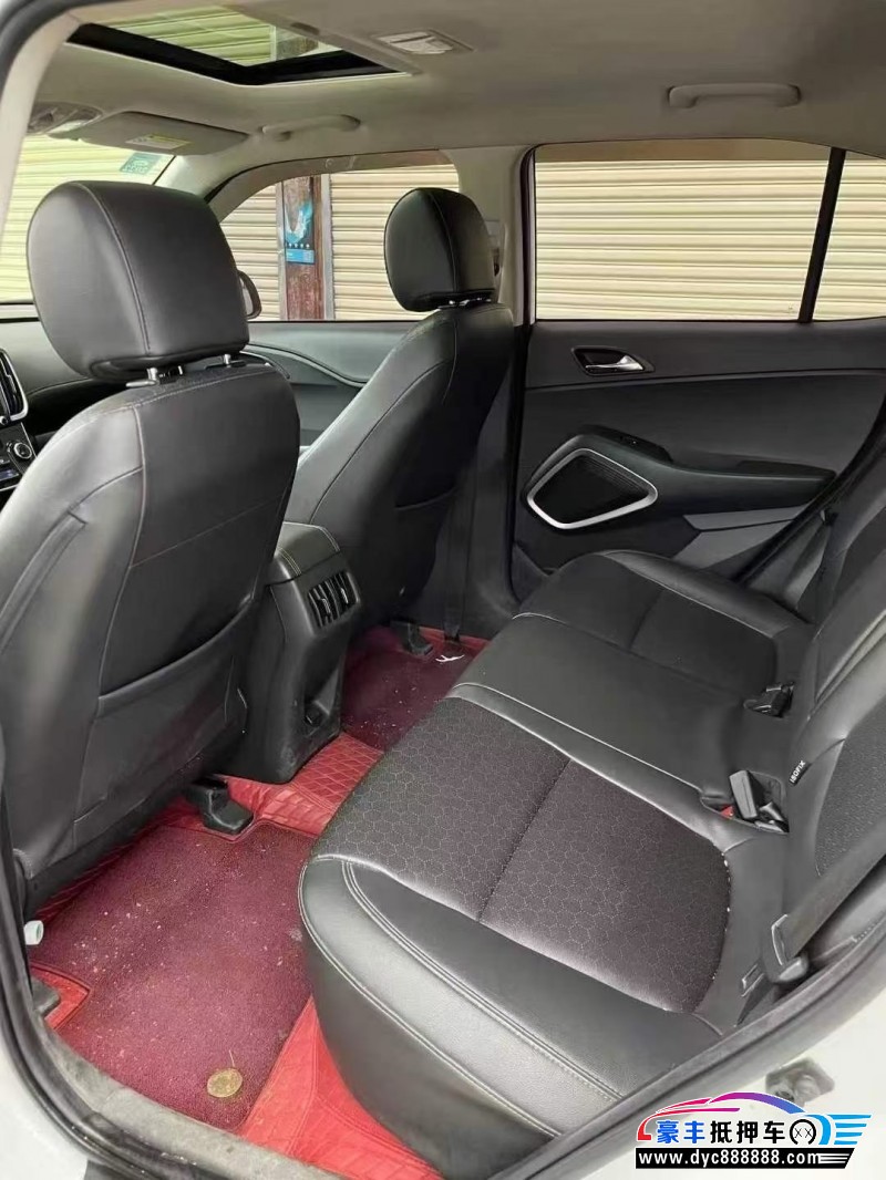 18年现代ix25轿车抵押车出售