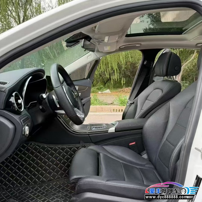 21年奔驰C轿车抵押车出售