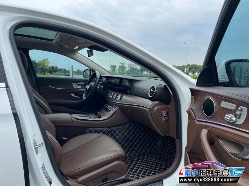 23年奔驰E轿车抵押车出售