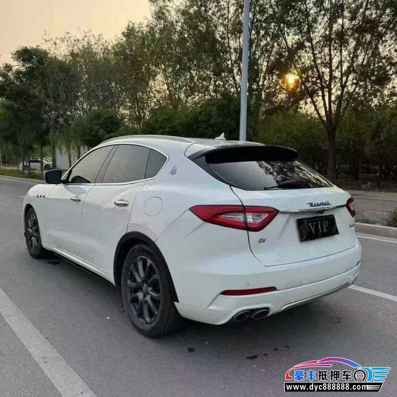 18年玛莎拉蒂莱万特轿车抵押车出售