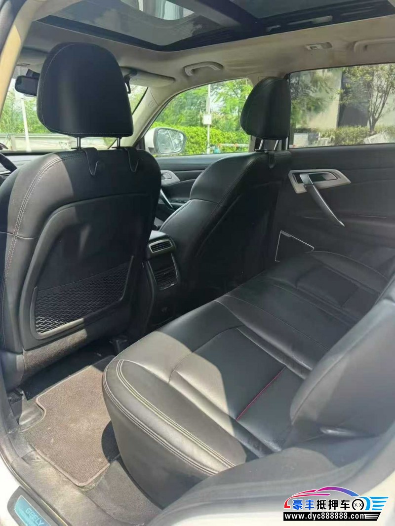 18年吉利博越轿车抵押车出售