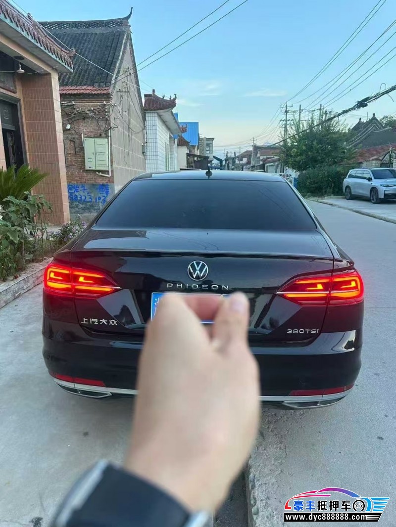 22年大众辉昂轿车抵押车出售