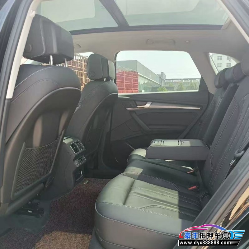 23年奥迪Q5轿车抵押车出售