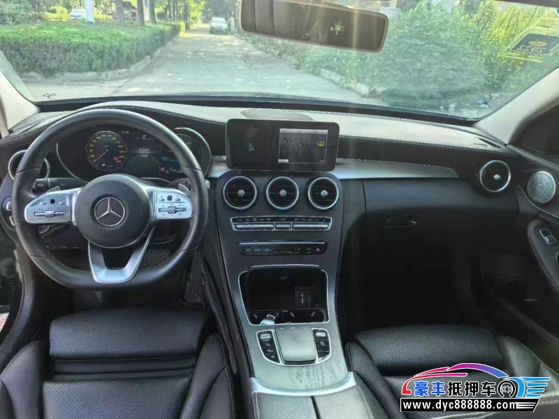 20年奔驰C轿车抵押车出售