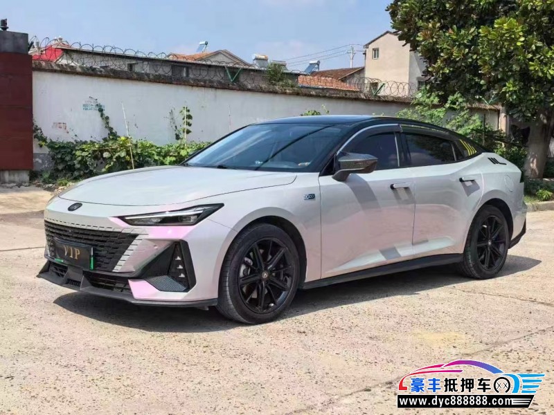 23年长安长安UNI轿车抵押车出售