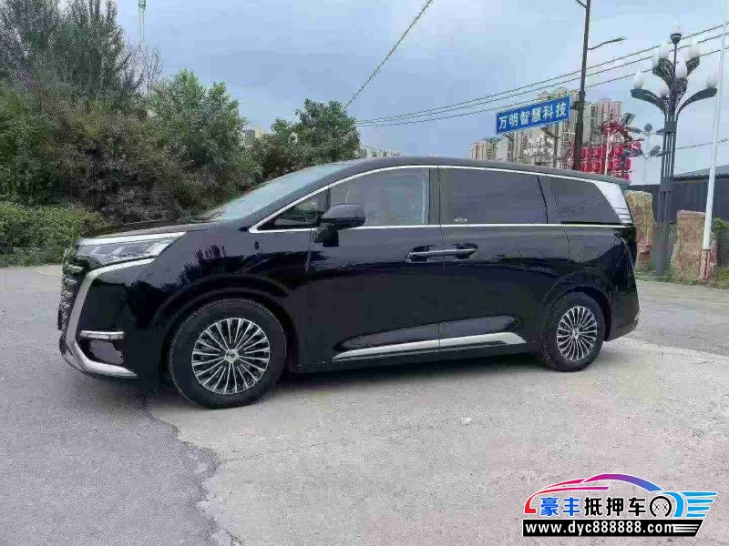 25年腾势D9轿车抵押车出售