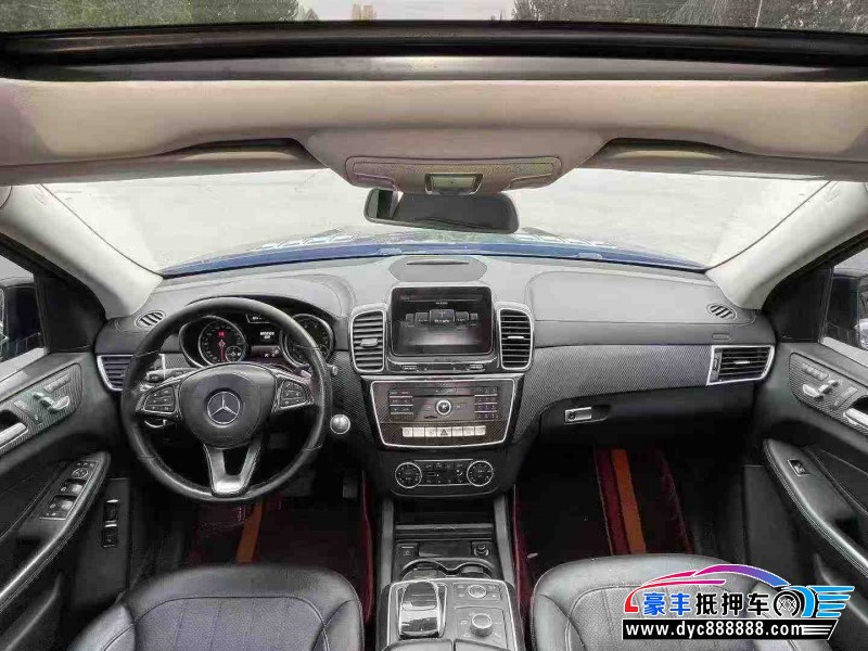 17年奔驰GLS轿车抵押车出售