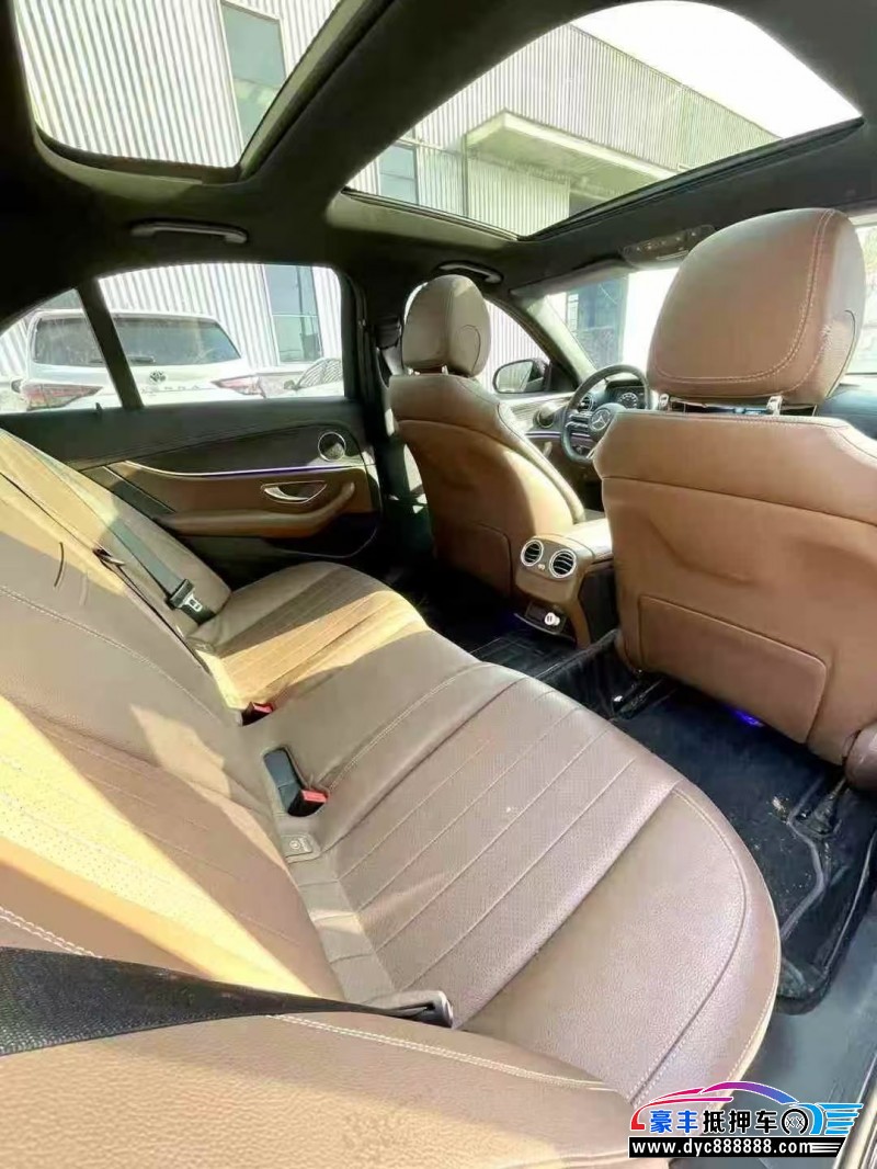 22年奔驰E轿车抵押车出售