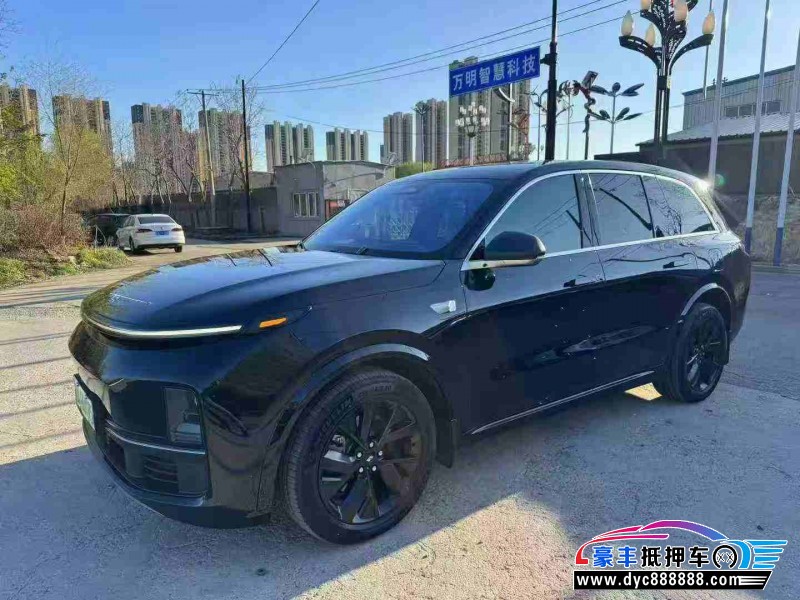 23年理想L8轿车抵押车出售