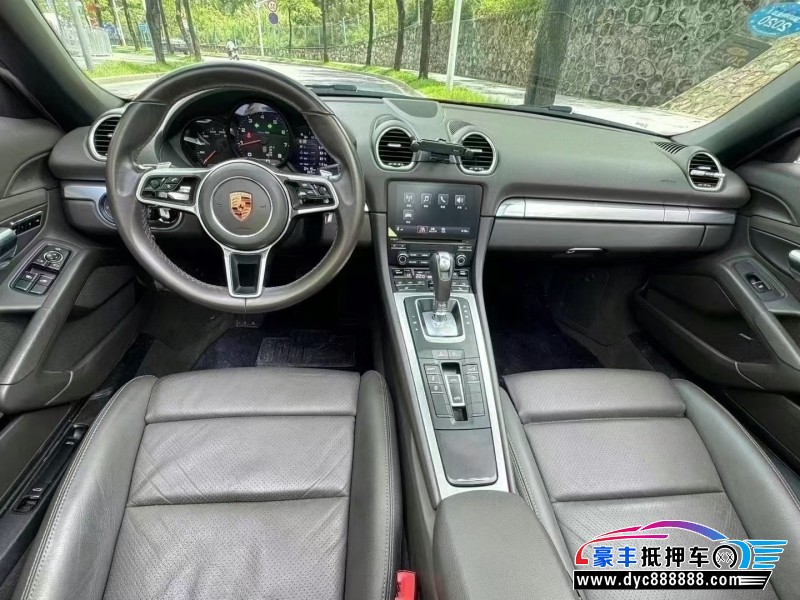 18年保时捷Boxster轿车抵押车出售