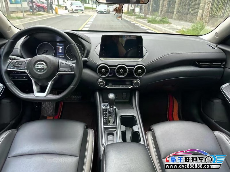 22年日产轩逸轿车抵押车出售