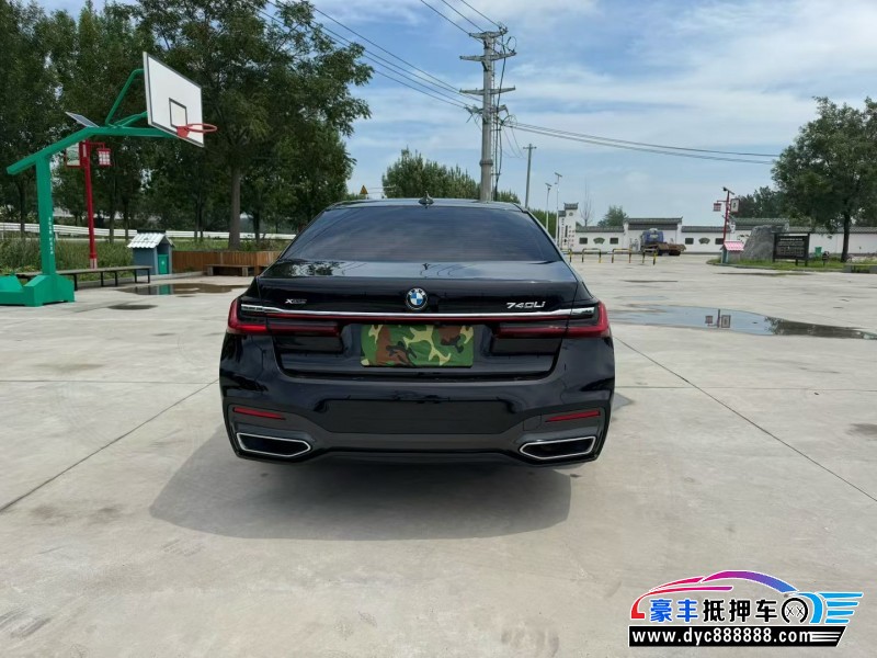 22年宝马7系轿车抵押车出售