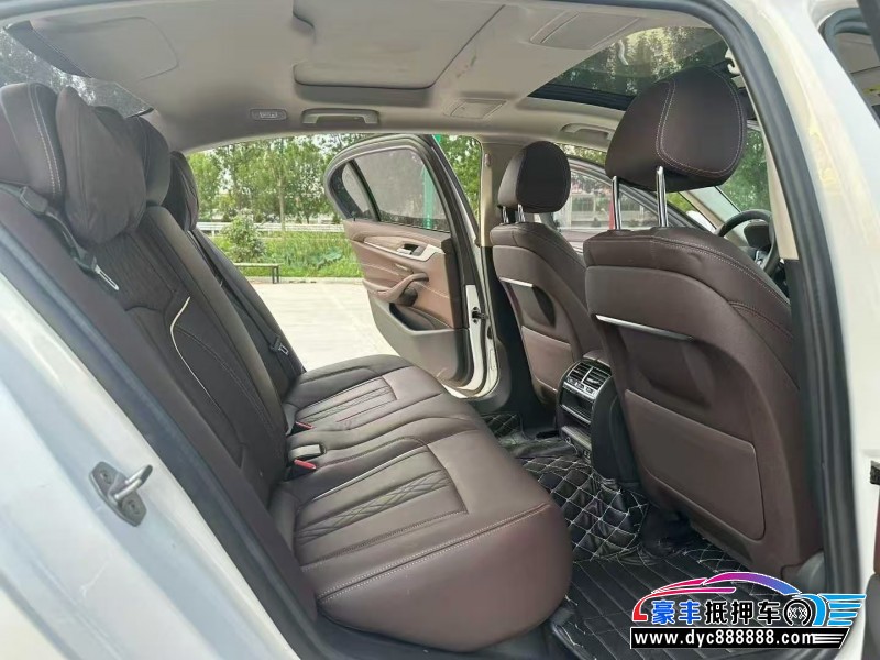 20年宝马5系轿车抵押车出售