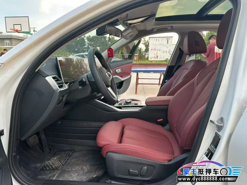 24年宝马i3轿车抵押车出售