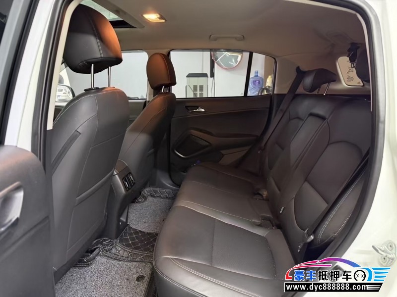 23年现代ix35轿车抵押车出售