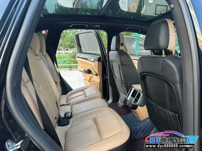 16年保时捷卡宴轿车抵押车出售