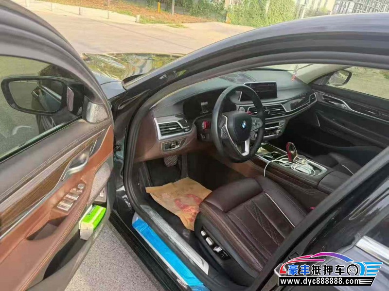 22年宝马7系轿车抵押车出售