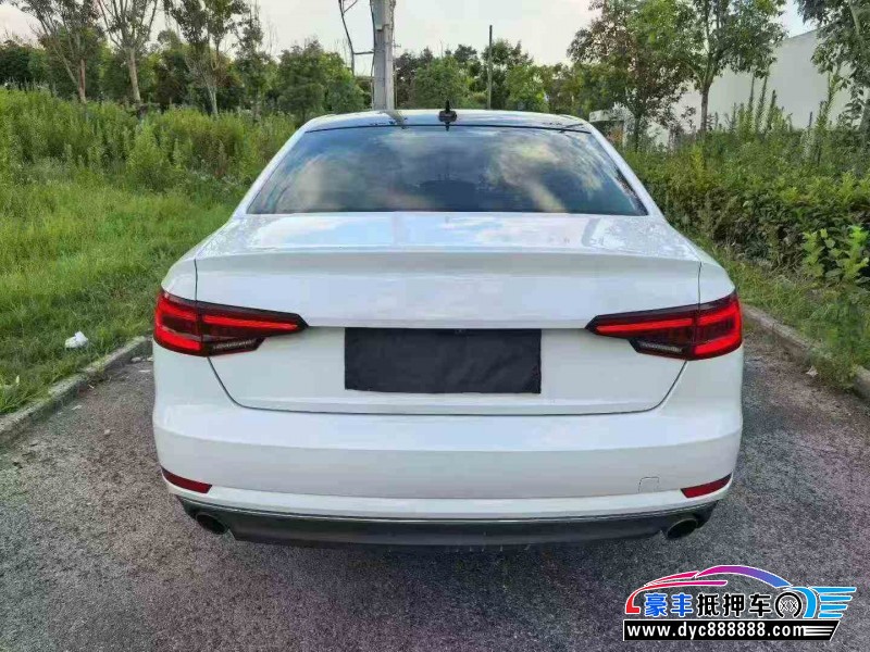 18年奥迪A4轿车抵押车出售