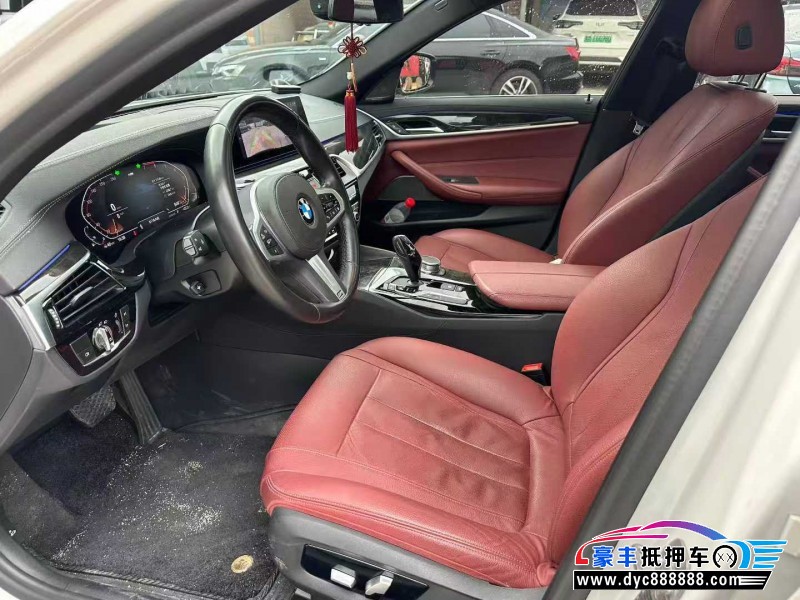 20年宝马5系轿车抵押车出售