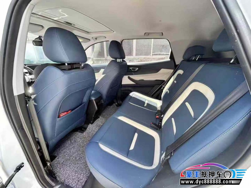 24年奇瑞瑞虎5x轿车抵押车出售