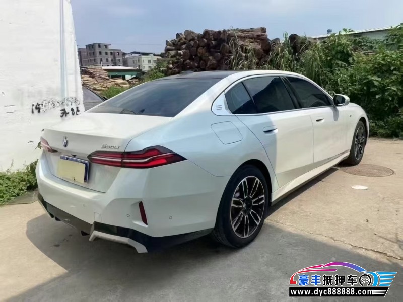 24年宝马5系轿车抵押车出售