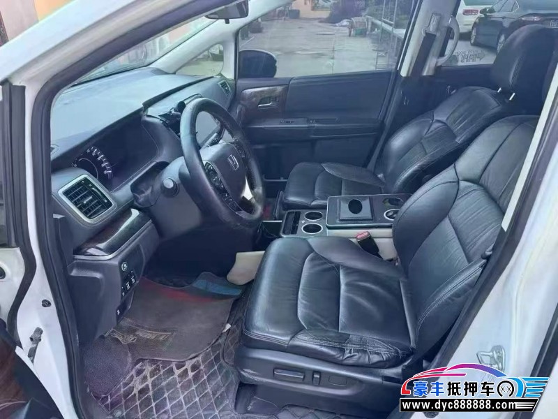 15年本田奥德赛轿车抵押车出售