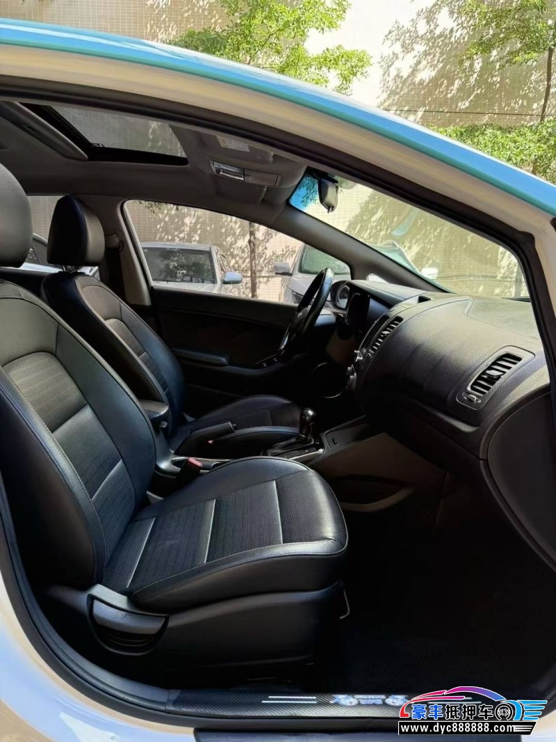 19年起亚K3轿车抵押车出售