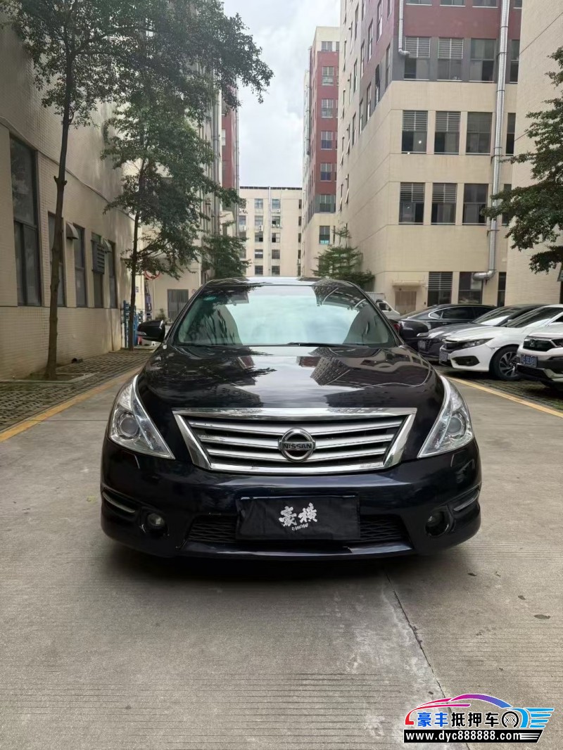 11年日产天籁轿车抵押车出售