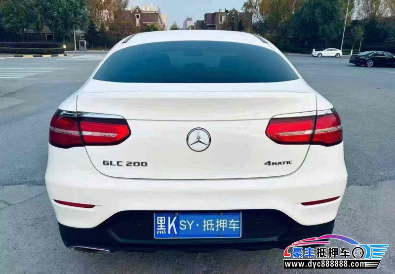 18年奔驰GLC轿车抵押车出售