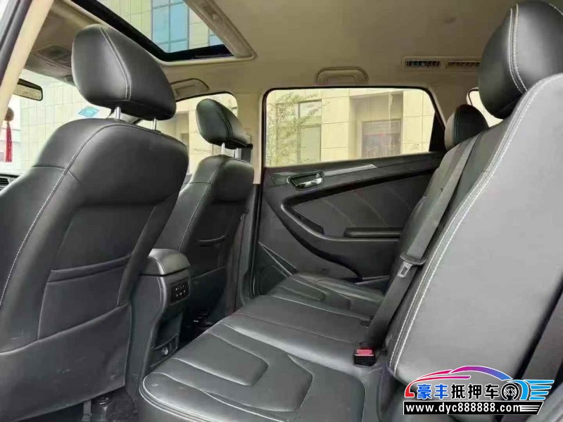 20年东风风光580轿车抵押车出售