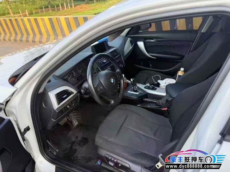 15年宝马1系轿车抵押车出售