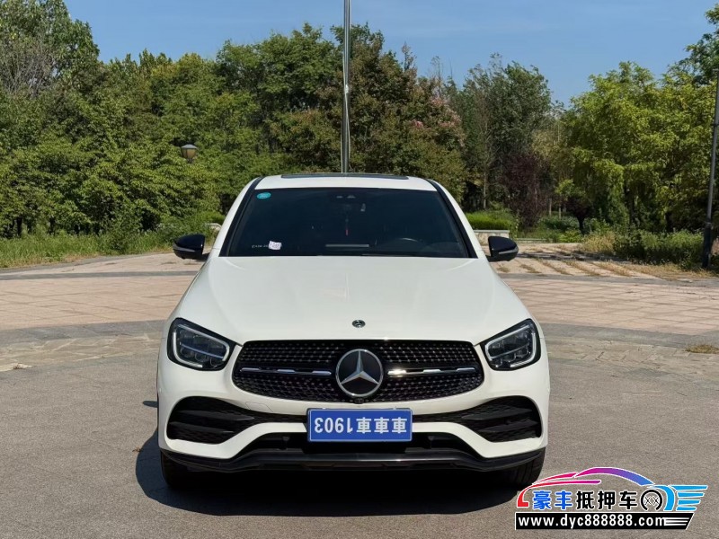 20年奔驰GLC轿车抵押车出售