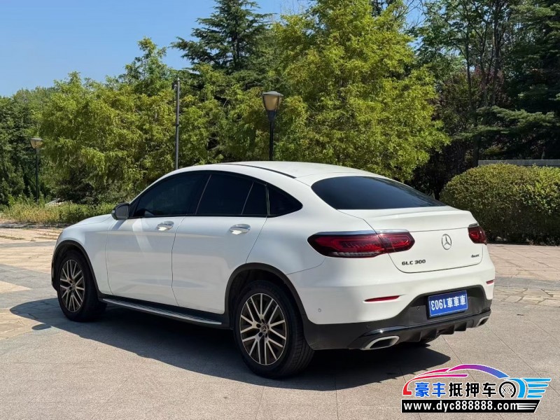 20年奔驰GLC轿车抵押车出售