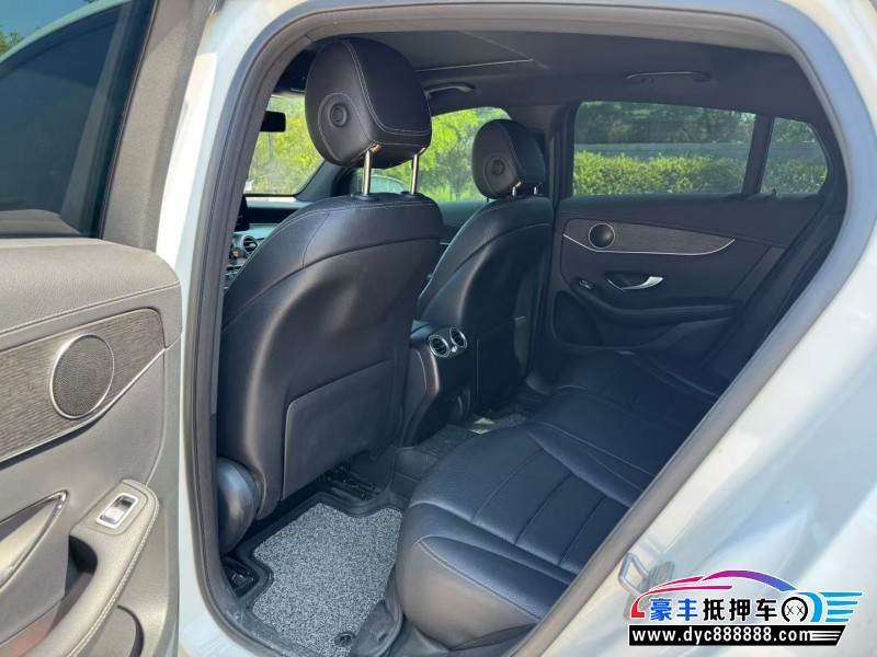 20年奔驰GLC轿车抵押车出售