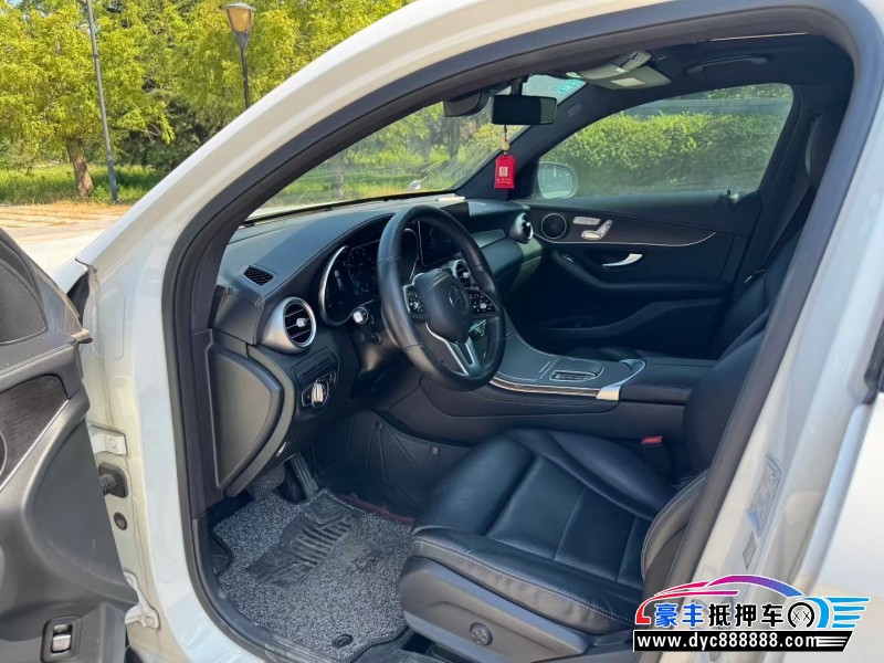 20年奔驰GLC轿车抵押车出售