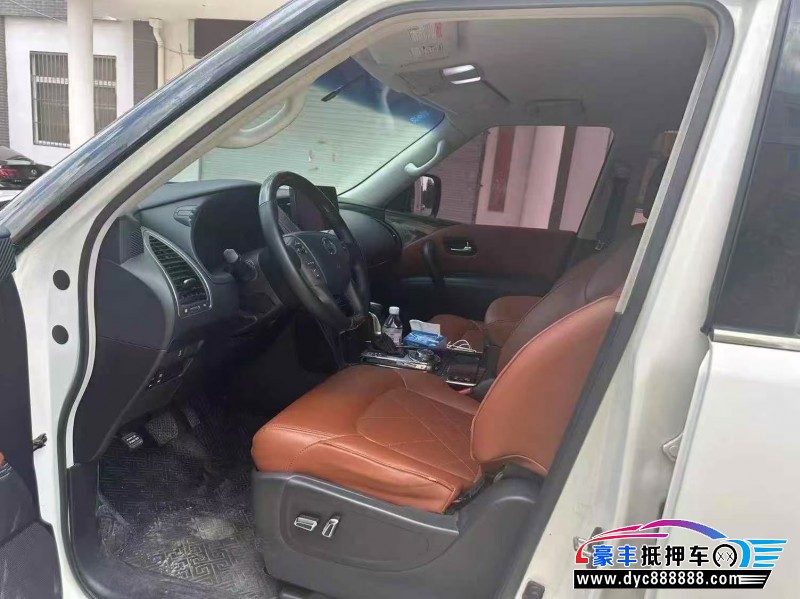 17年日产途乐轿车抵押车出售