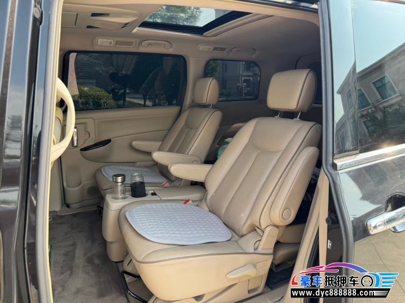 15年日产贵士轿车抵押车出售