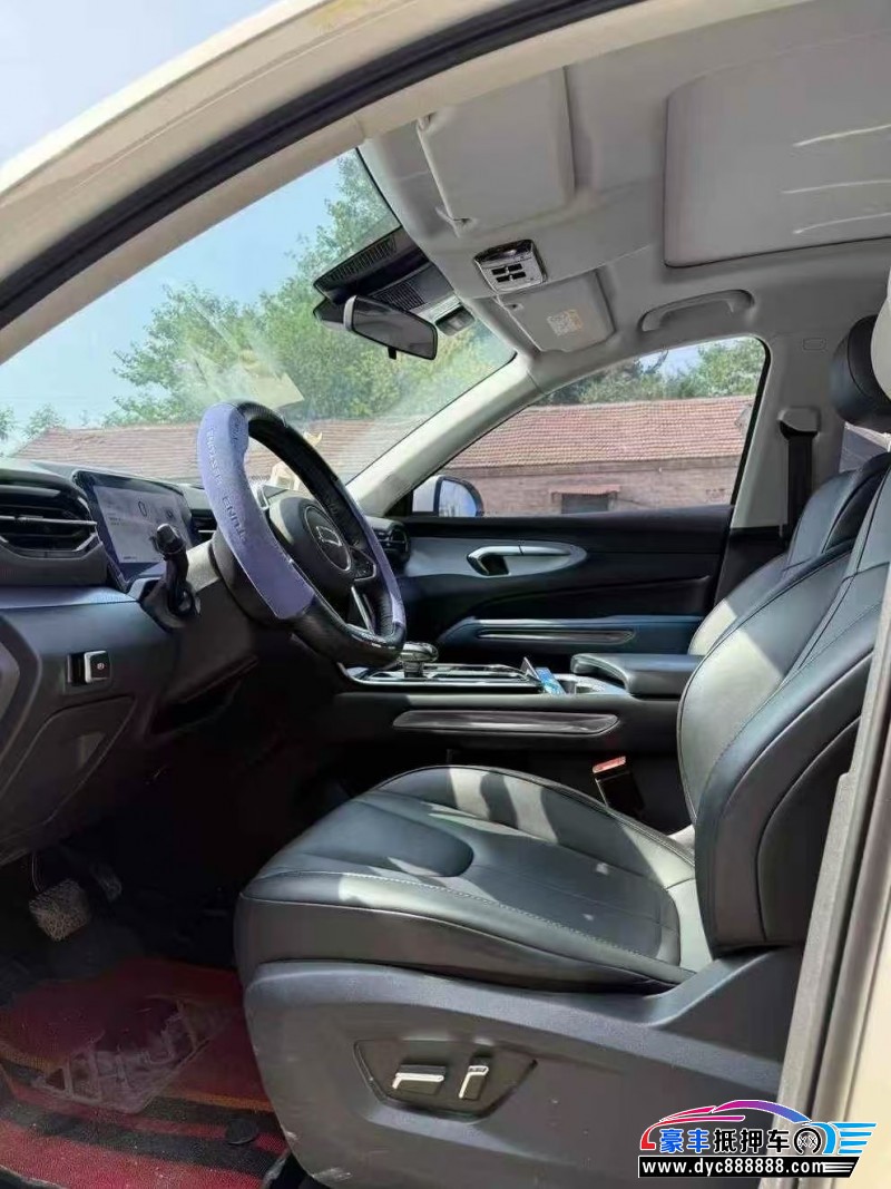 23年奔腾T90轿车抵押车出售